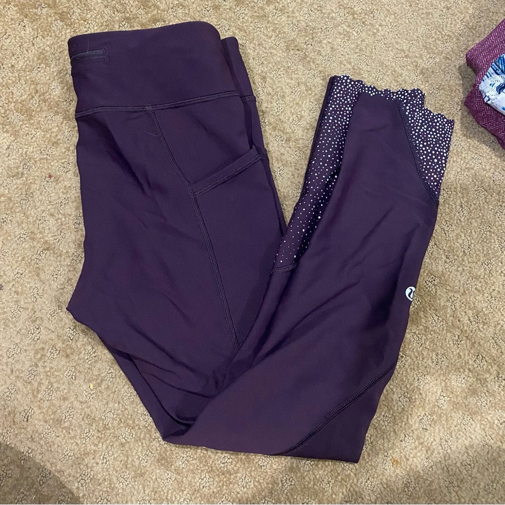 Lululemon leggings!